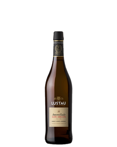 Emilio Lustau Amontillado Los Arcos NV wine bottle shot