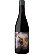 Wolf & Woman Syrah 2021 wine bottle shot