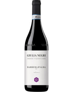 Giulia Negri Barbera d'Alba 2021 wine bottle shot